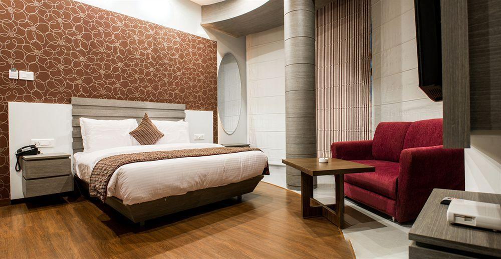 Hotel Narula'S Aurrum Амритсар Экстерьер фото